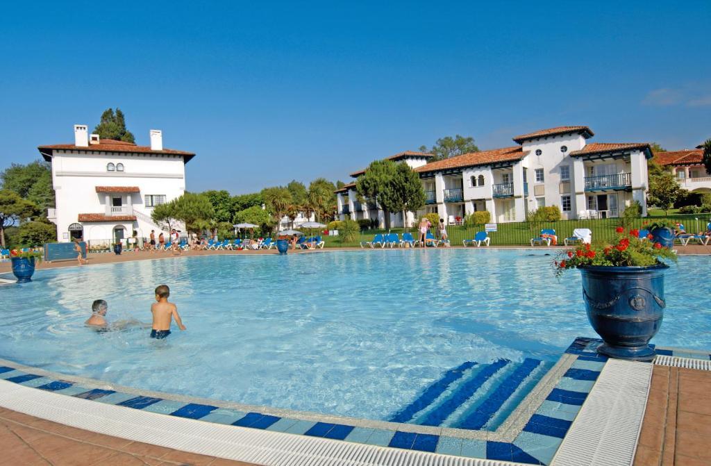Residence Pierre & Vacances Le Domaine De Bordaberry Юррюнь Екстер'єр фото