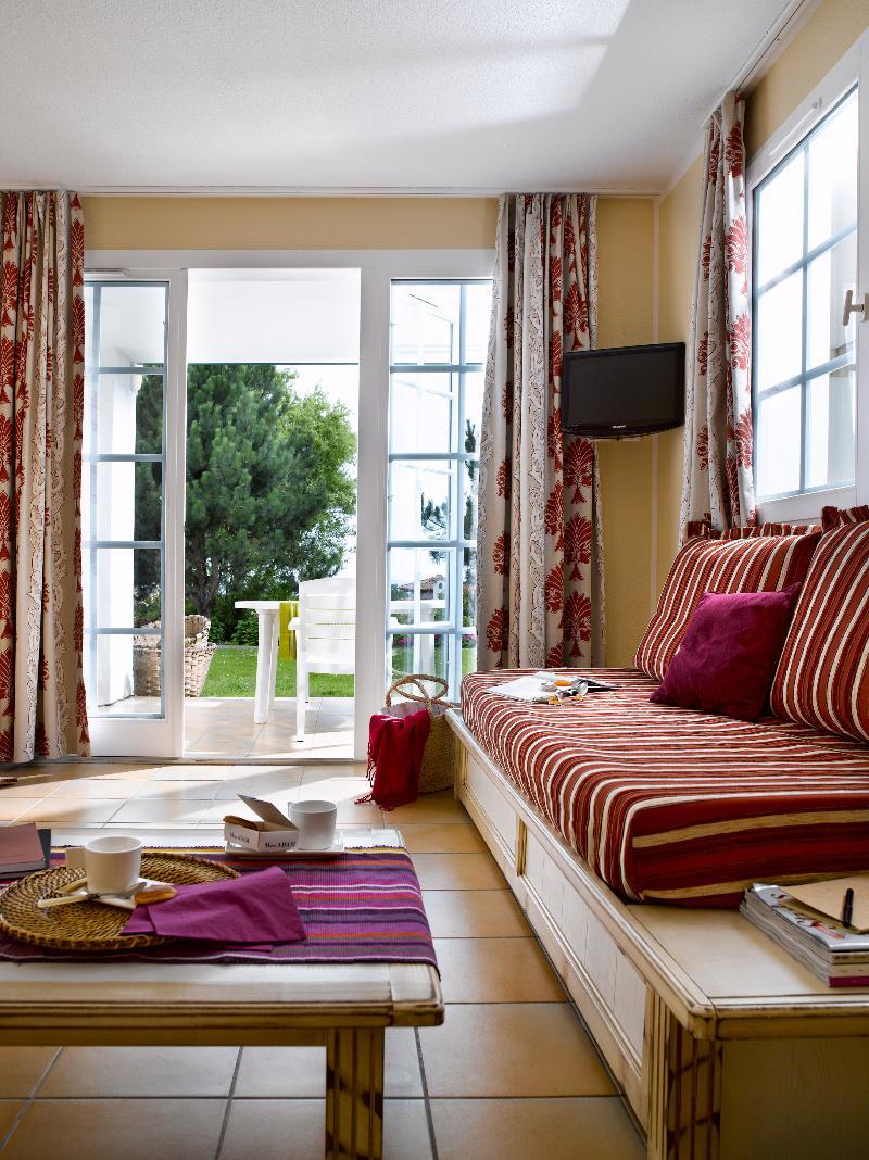 Residence Pierre & Vacances Le Domaine De Bordaberry Юррюнь Екстер'єр фото